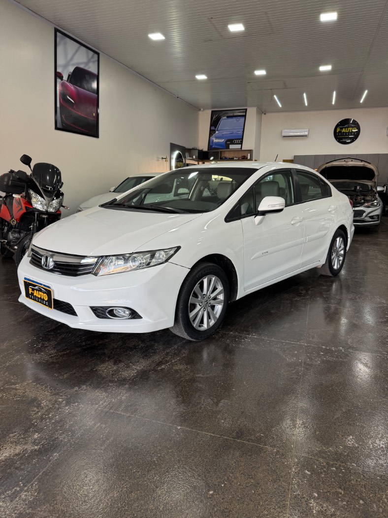 Sedan: Honda Civic G9 LXL